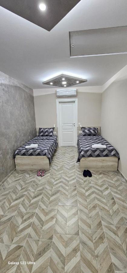 Ekonomic Apartmani Golubovci Extérieur photo